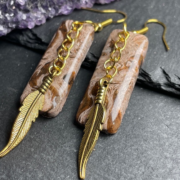 Elegant Hand Crafted Gold and Brown Feather Dangle Earrings - Picture 10 of 14